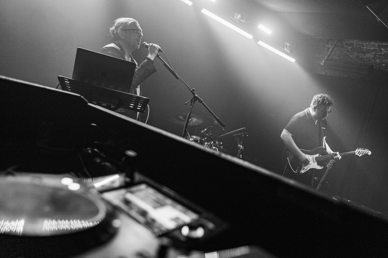 Gloomy Doomy Indie-Night with Parc de Triomphe & Solar Noir am 7. February 2026 @ Café Carina.