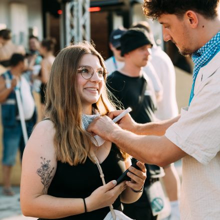 FM4 Frequency Festival 2025 - Autogrammzelt pres. by Gasteiner