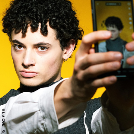 Who cares what you wear? am 9. April 2026 @ Dschungel Wien.