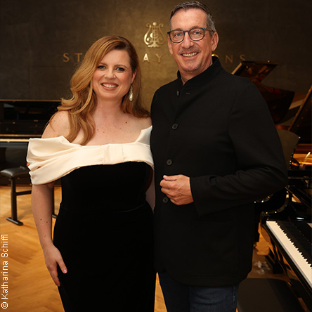 Simone Kopmajer & Viktor Gernot mit Special Guests am 8. December 2026 @ Globe Wien.