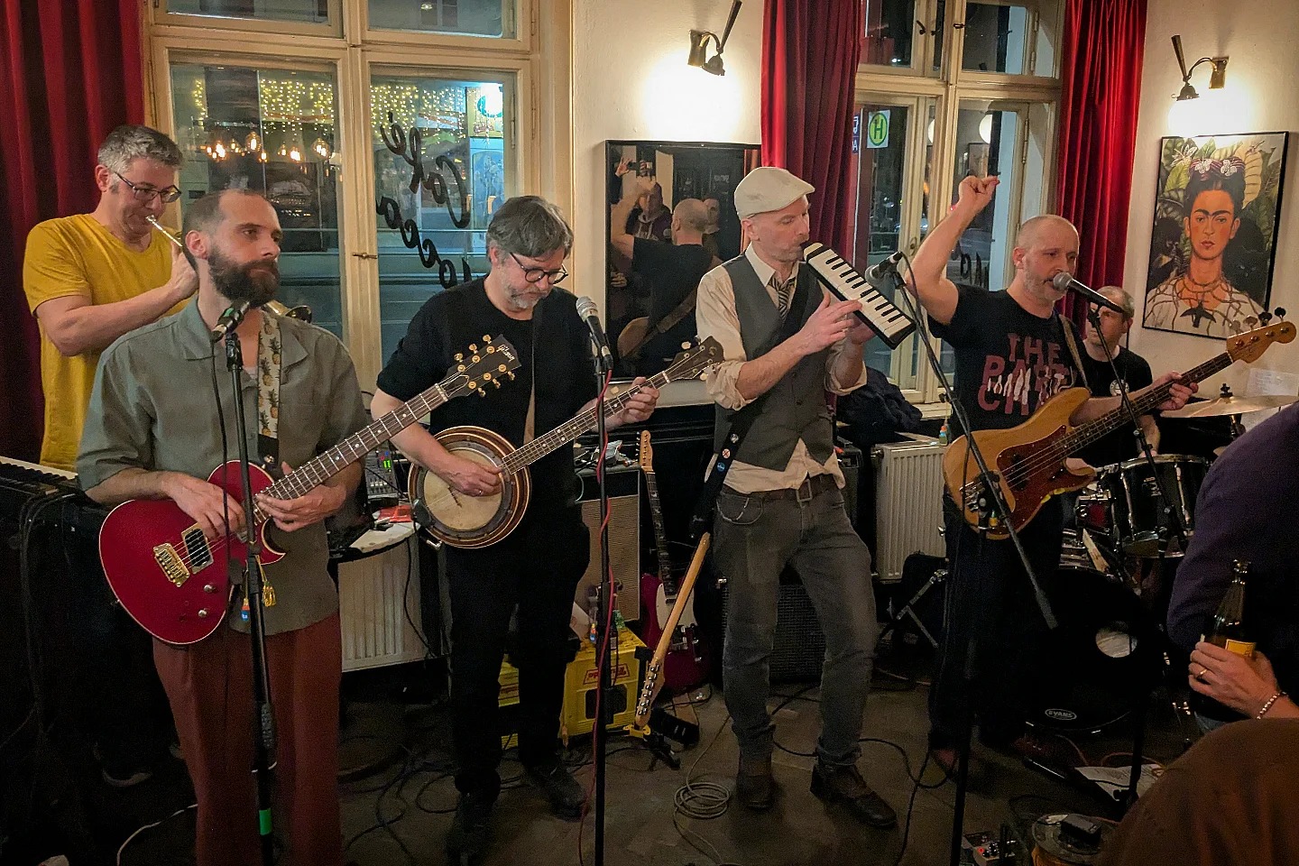 Rewolfinger Weihnachtskonzert am 17. December 2025 @ Café Carina.