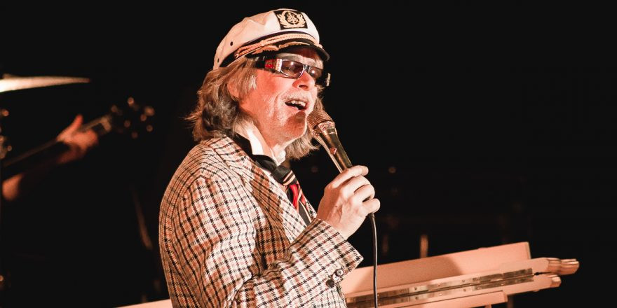 Helge Schneider - LASS KnACKEN, Oppa!