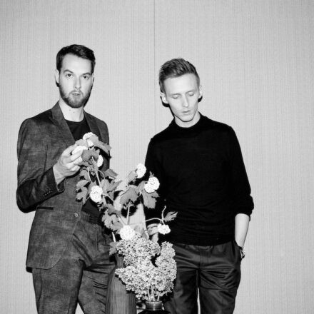 HONNE