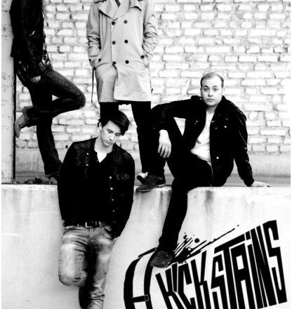 Kickstains