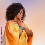 DIANNE REEVES