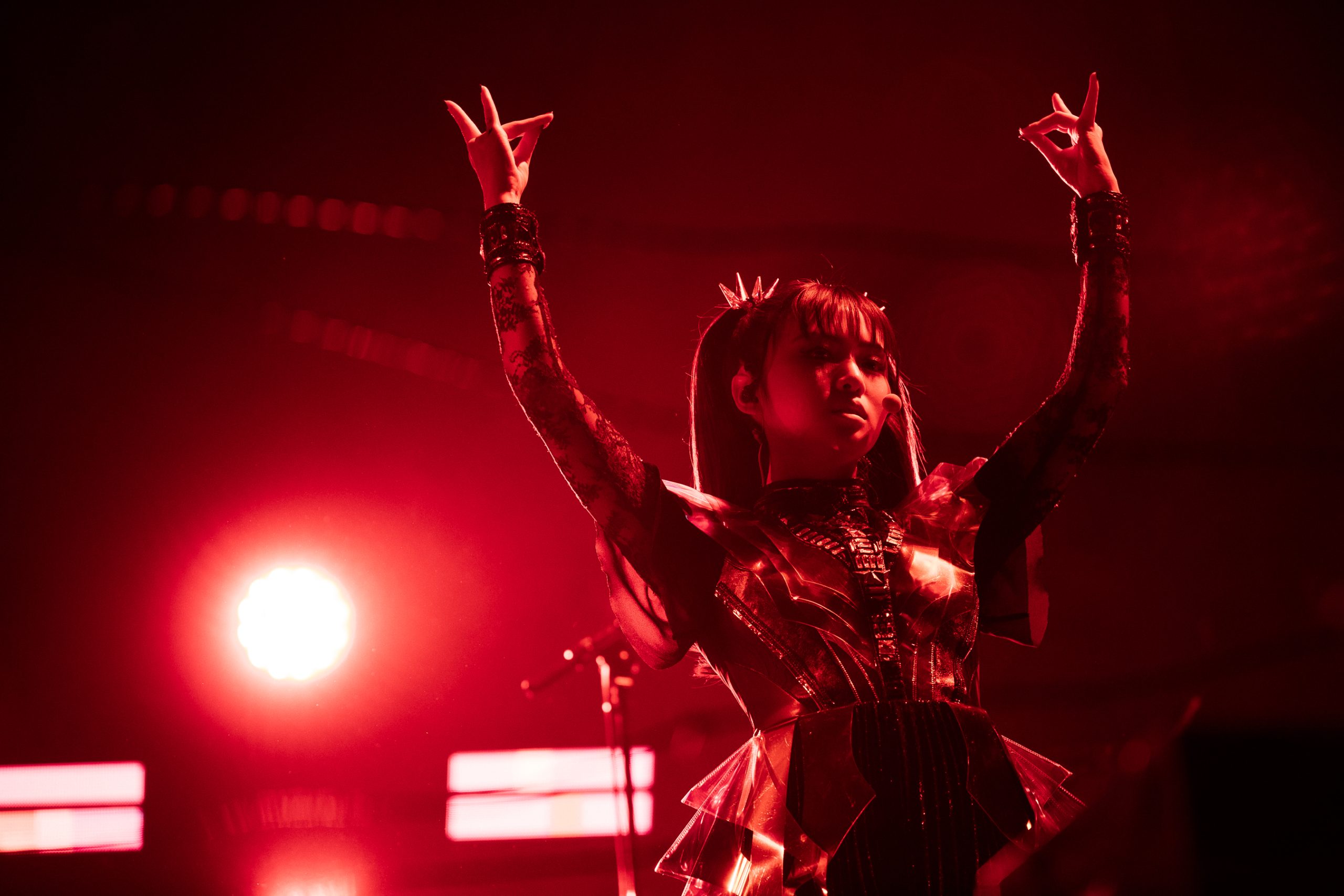 BABYMETAL am 23. November 2023 @ Raiffeisen Halle (früher: Planet.tt Gasometer).