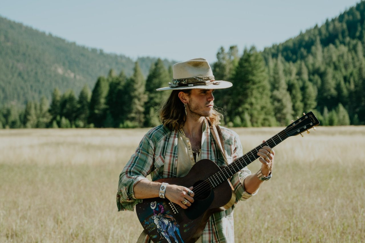 KALEO - Way Down We Go Tour