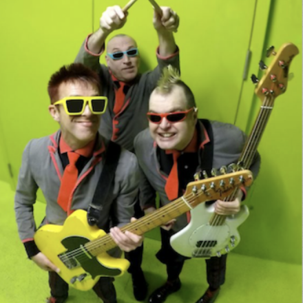 THE TOY DOLLS