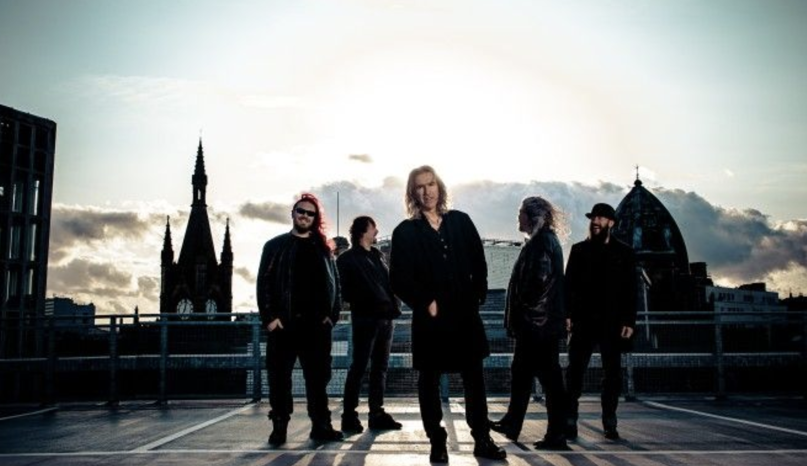 NEW MODEL ARMY am 15. November 2022 @ Simm City.