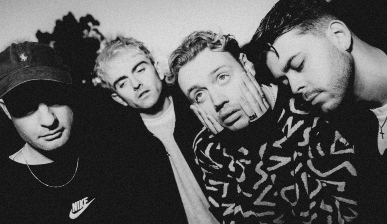 Only The Poets am 15. April 2023 @ SiMM City. Only The Poets am 15. April 2023 @ SiMM City.