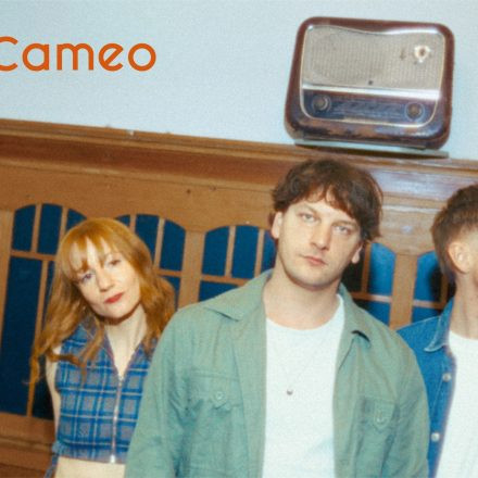 Naked Cameo