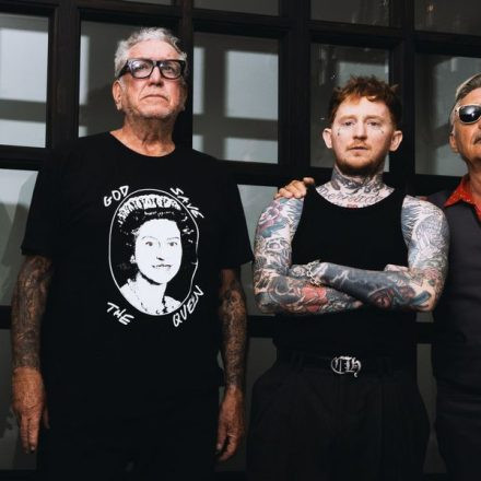 SEX PISTOLS feat. Frank Carter