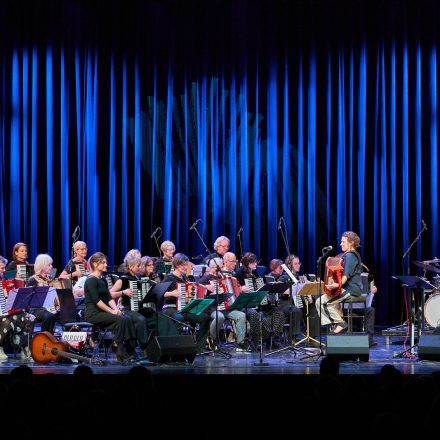 Lisa Reimitz, Franziska Hatz & Akkordeonensemble Walletschek