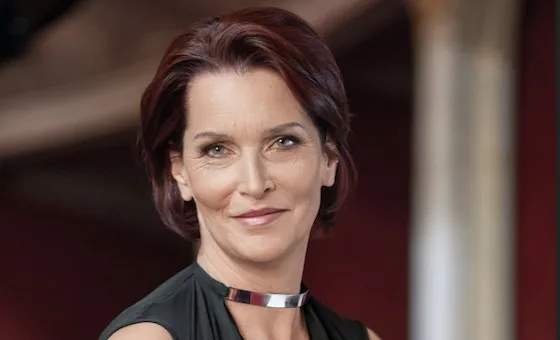 Maya Hakvoort honoring Barbra Streisand am 5. July 2026 @ Kulturpavillon.