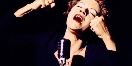Maria Bill singt Edith Piaf