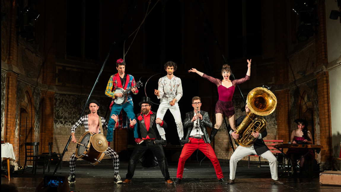 Tsirk Dobranotch - Der Fliegende Balagan am 12. November 2025 @ Theater Akzent. Tsirk Dobranotch - Der Fliegende Balagan am 12. November 2025 @ Theater Akzent.