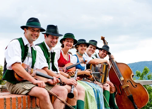 Logenpolka, 3. Akt! - Volksmusik im Theater am 17. October 2025 @ Stadttheater Wiener Neustadt. Logenpolka, 3. Akt! - Volksmusik im Theater am 17. October 2025 @ Stadttheater Wiener Neustadt.