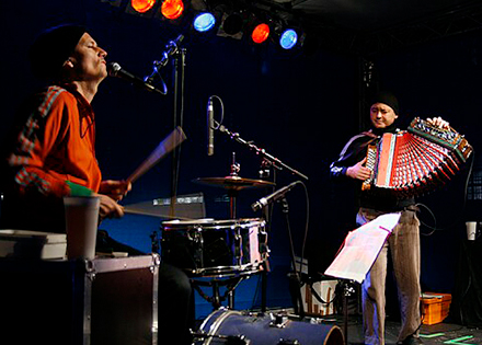 Attwenger am 20. August 2025 @ Bühne Weinsommer Gumpoldskirchen. Attwenger am 20. August 2025 @ Bühne Weinsommer Gumpoldskirchen.