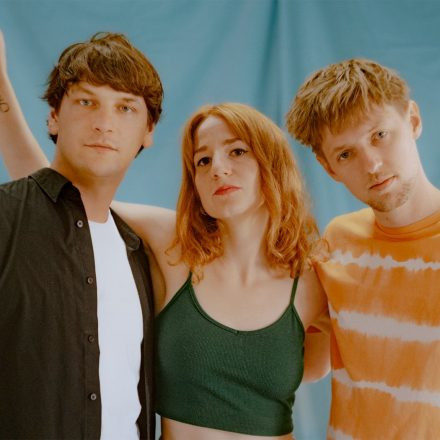 Naked Cameo