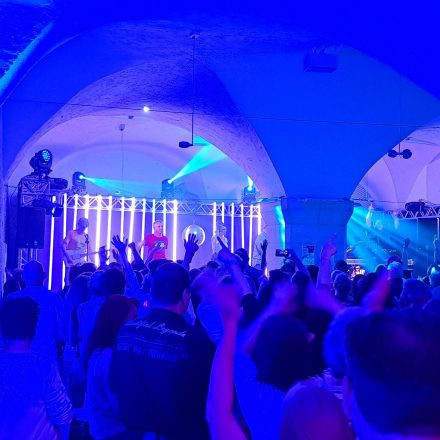 Burgrock Halloween Edition- und Black-Party