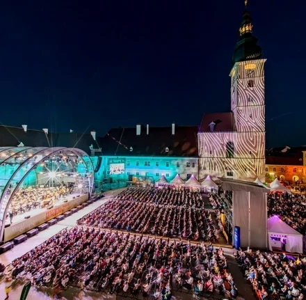 Domplatz Open-Air