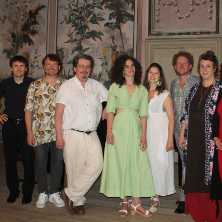 Gesänge des Trostes und des Überlebens