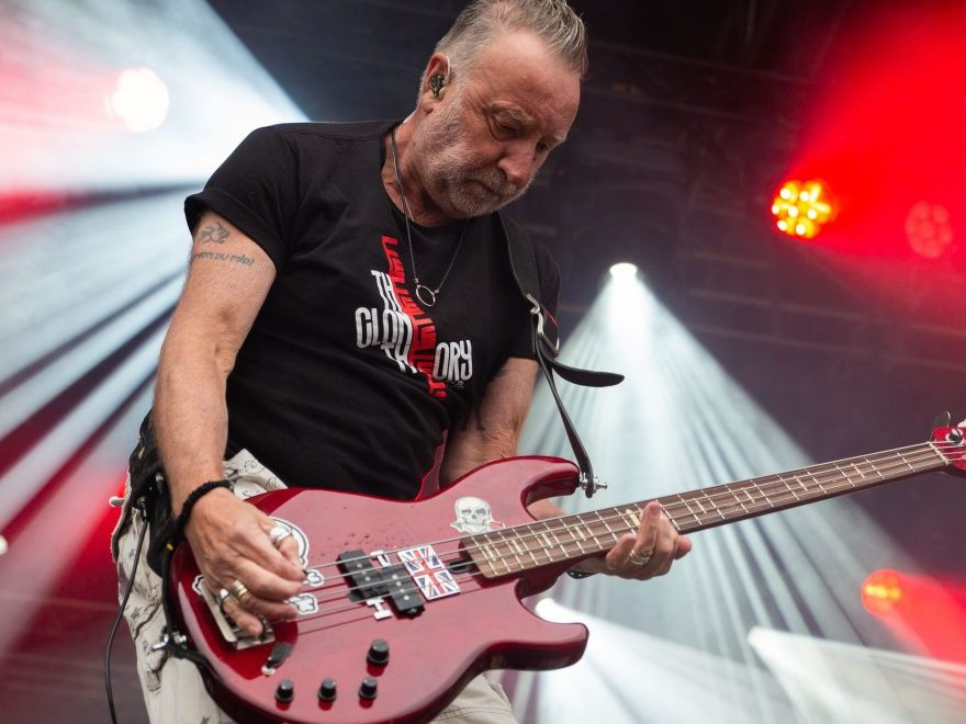 Peter Hook and The Light