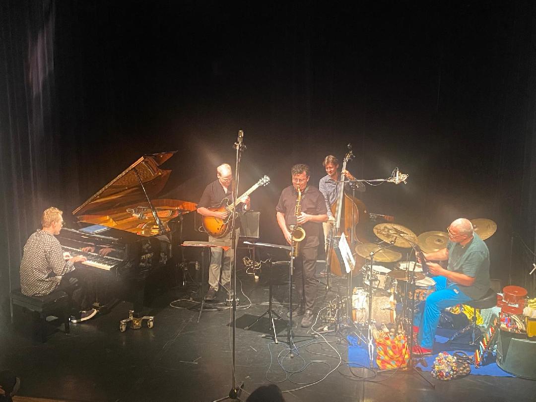Musik zum Ende des Sommers am 7. November 2025 @ Kabinetttheater.