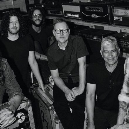 FOO FIGHTERS