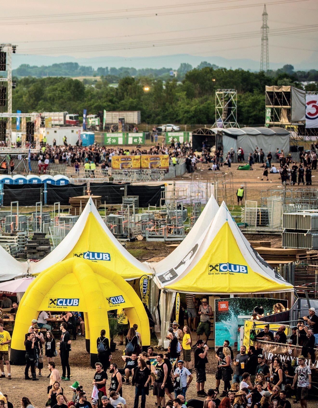 Win & Chill Area - Nova Rock 2023 am 7. June 2023 @ Pannonia Fields. Win & Chill Area - Nova Rock 2023 am 7. June 2023 @ Pannonia Fields.