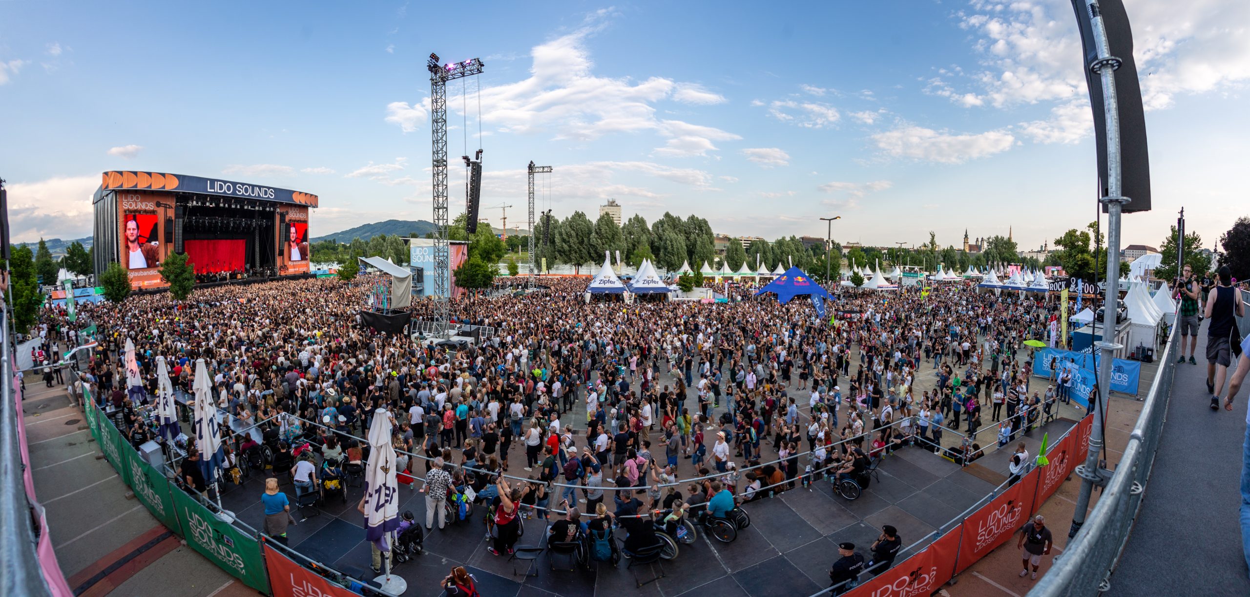 Lido Sounds 2024 am 28. June 2024 @ Linz Donauufer. Lido Sounds 2024 am 28. June 2024 @ Linz Donauufer.