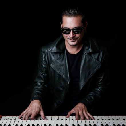 RAPHAEL WRESSNIG & SOUL GIFT feat. GISELE JACKSON