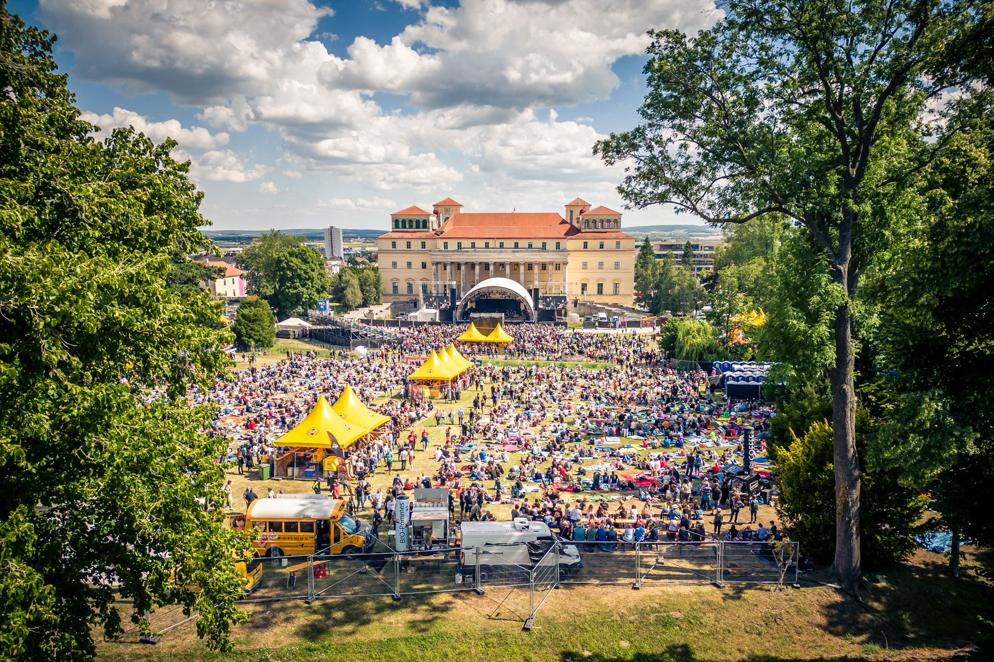 Lovely Days 2023 am 8. July 2023 @ Schlosspark Esterházy.