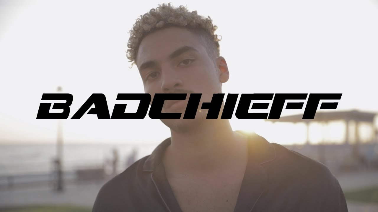 BADCHIEFF am 7. December 2022 @ Flex. BADCHIEFF am 7. December 2022 @ Flex.