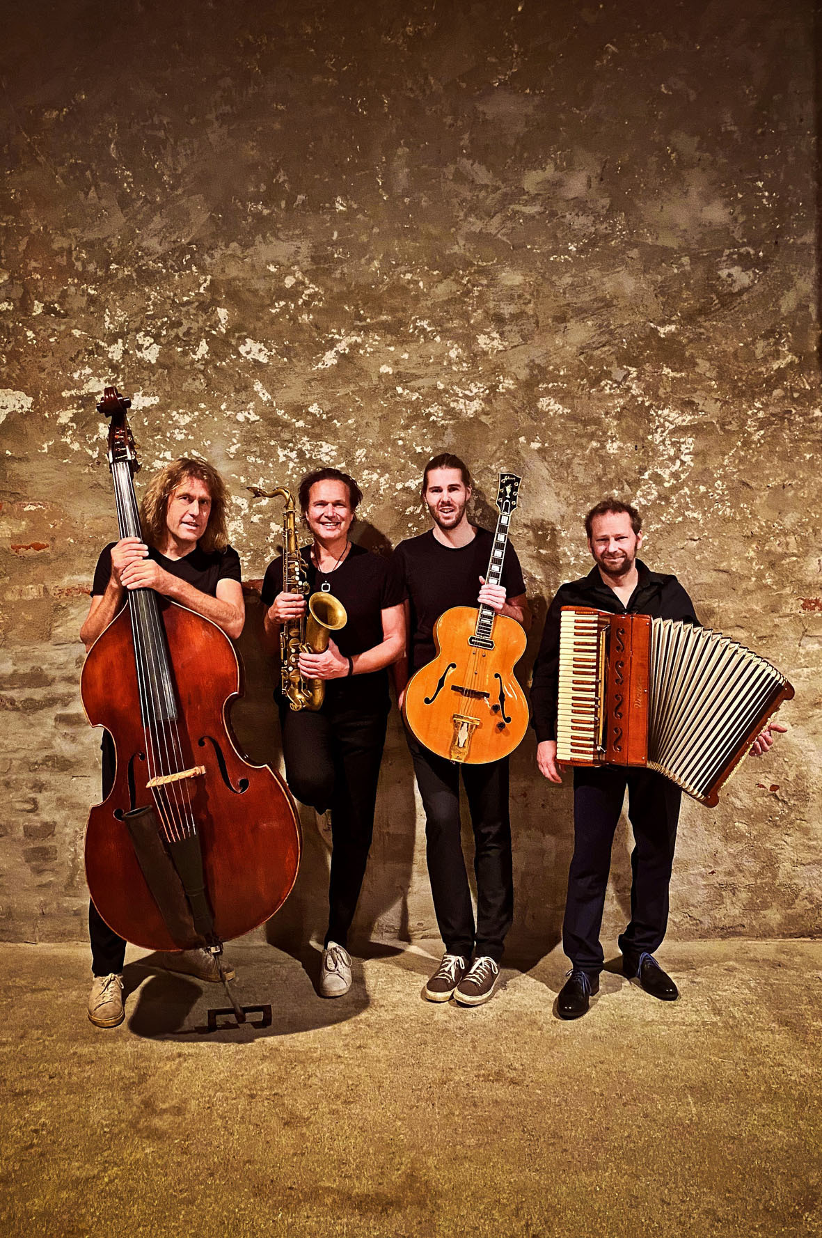 Quadro Nuevo am 15. May 2024 @ Stadtsaal Wien. Quadro Nuevo am 15. May 2024 @ Stadtsaal Wien.