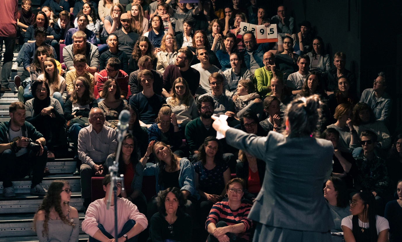 U20 Poetry Slam am 21. June 2024 @ Dschungel Wien - Bühne 1. U20 Poetry Slam am 21. June 2024 @ Dschungel Wien - Bühne 1.