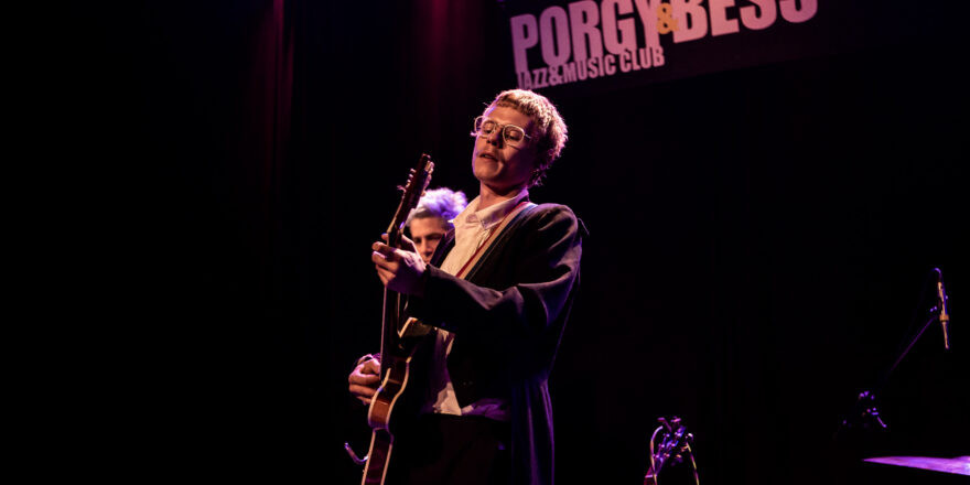 Jesper Munk @ Porgy & Bess