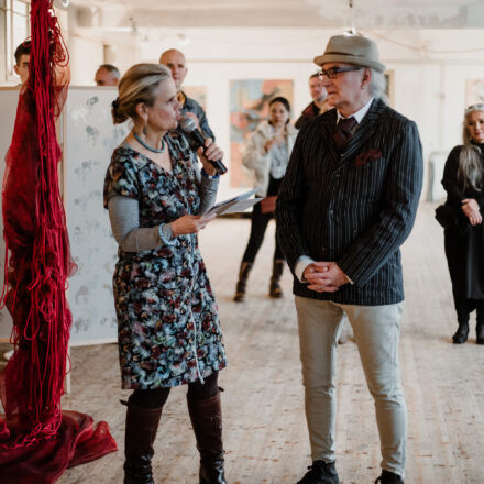 ONNA - eine Ausstellung initiiert von Alfred Graselli innerhalb der Dialogreihe von Sylvia K. Kummer @ Die Schöne