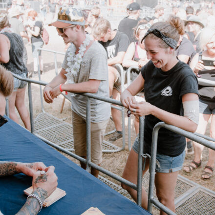Nova Rock Festival 2019 – Day 3 – Autogrammzelt