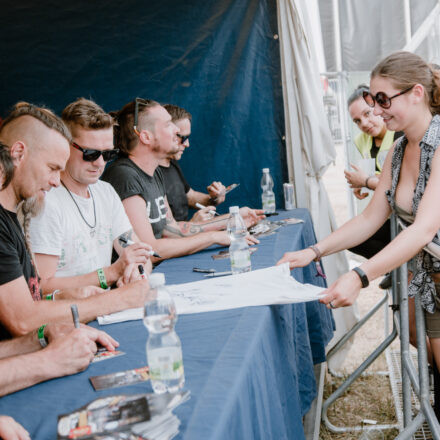 Nova Rock Festival 2019 – Day 3 – Autogrammzelt