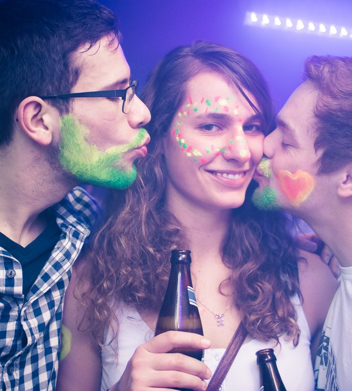 ESN Neon Welcome Party