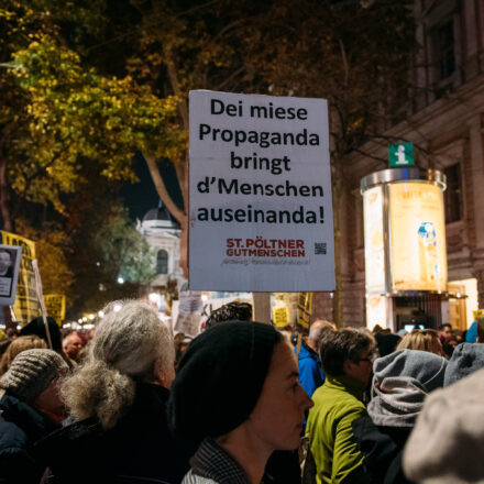 Demo gegen Kickl @ Schottentor Wien