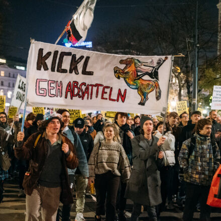 Demo gegen Kickl @ Schottentor Wien