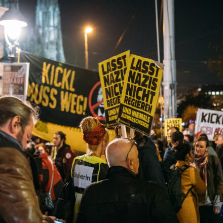 Demo gegen Kickl @ Schottentor Wien