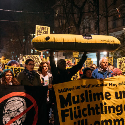 Demo gegen Kickl @ Schottentor Wien