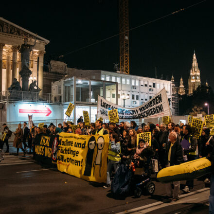 Demo gegen Kickl @ Schottentor Wien