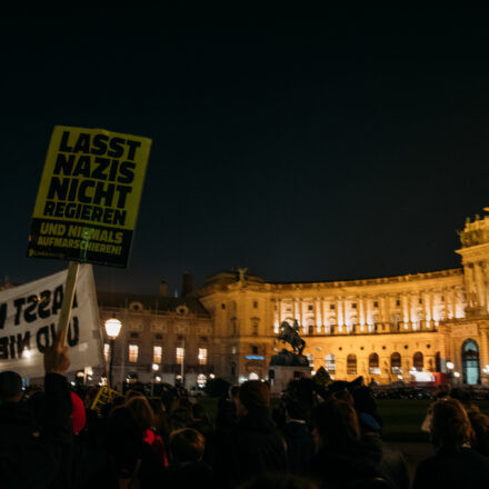 Demo gegen Kickl @ Schottentor Wien