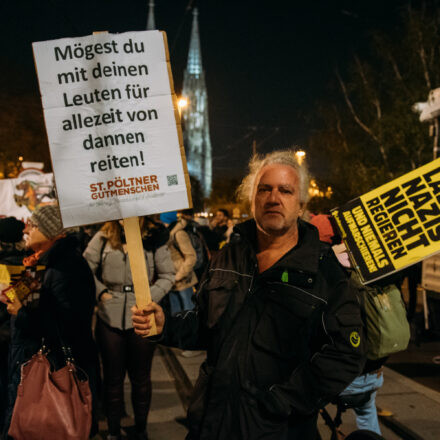 Demo gegen Kickl @ Schottentor Wien