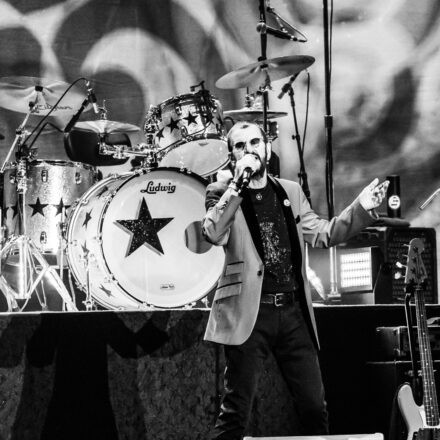 Ringo Starr & His All Star Band @ Wiener Stadthalle - Halle D