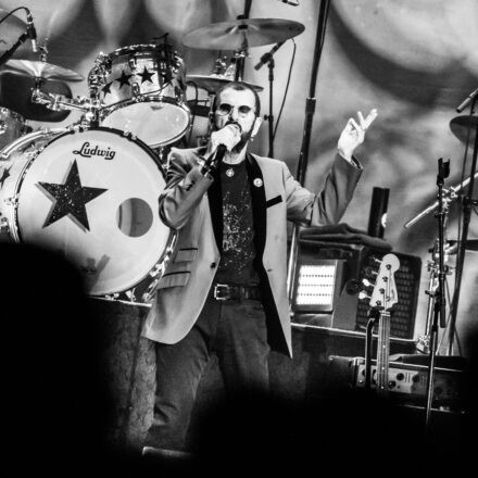 Ringo Starr & His All Star Band @ Wiener Stadthalle - Halle D